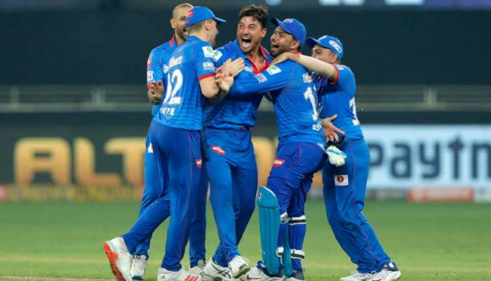 IPL 2021: BCCI ના આદેશ બાદ દિલ્હી કેપિટલ્સની ટીમ થઈ ક્વોરન્ટાઈન, આ છે કારણ IPL 2021: BCCI ના આદેશ બાદ દિલ્હી કેપિટલ્સની ટીમ થઈ ક્વોરન્ટાઈન, આ છે કારણ