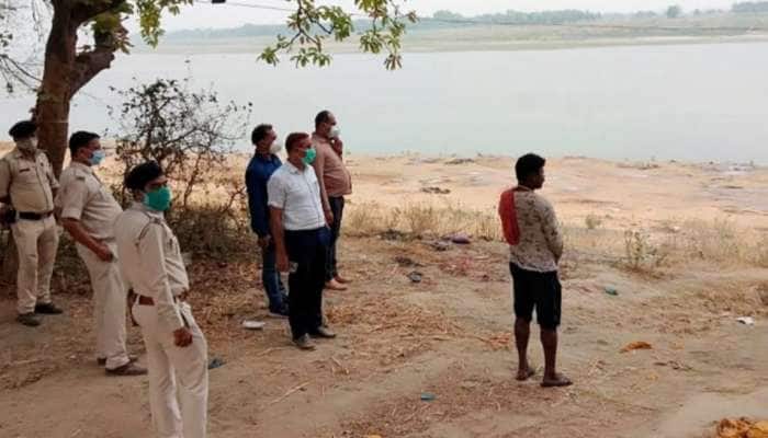 Bihar: બક્સરમાં ગંગા નદીમાંથી કાઢવામાં આવ્યા 73 મૃતદેહ