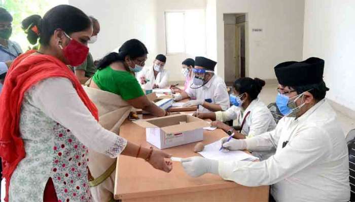 Corona Vaccine in India: આ વર્ષના અંત સુધી બધા લોકોને મળી જશે રસી, સરકારે રજૂ કર્યો