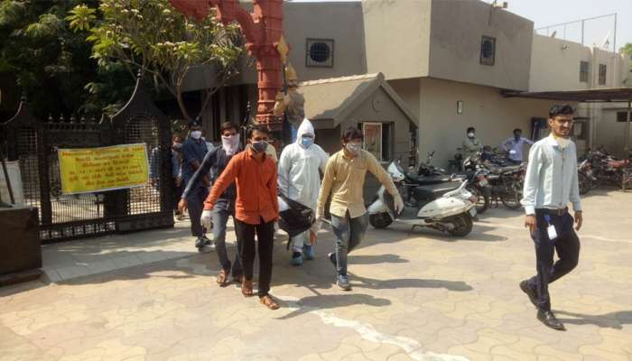 RAJKOT: કોરોના કાળમાં ઓવર ડ્યુટી કરીને સ્મશાનની ઇલેક્ટ્રિક ભઠ્ઠી પણ થઇ સ્વાહા