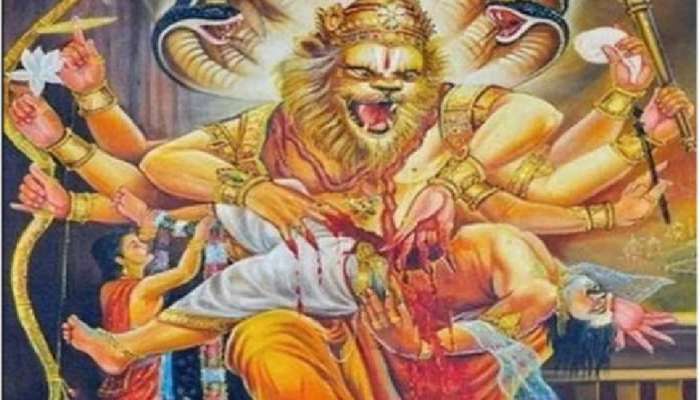 પ્રલય આવવાનો કોઈ સંકેત? આ મંદિરમાં ભગવાનની પ્રતિમા સાથે ઘટી રહ્યું છે 'અજુગતું'