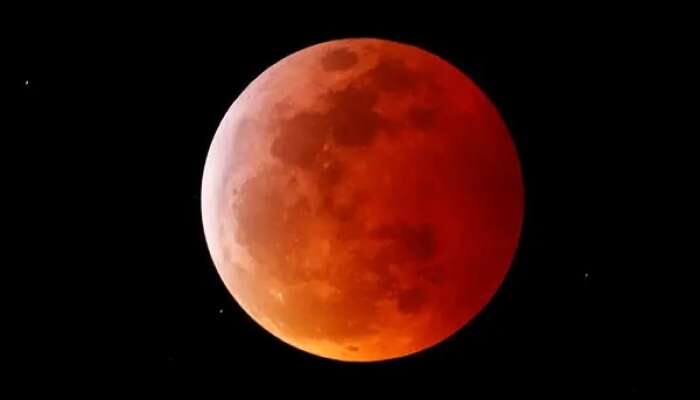 દુનિયાએ જોયો Super Blood Moon નો અદભૂત નજારો, એક ક્લિક કરીને તમે પણ જુઓ PHOTOS