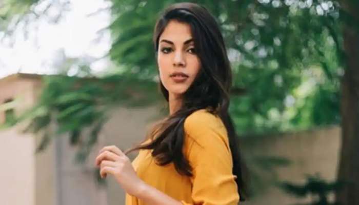 રિયા ચક્રવર્તી બની 2020ની મોસ્ટ Desirable Women, દીપિકા અને દિશાને છોડી પાછળ