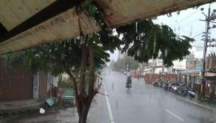 ગુજરાતના 125 તાલુકામાં વરસાદ, બનાસકાંઠા અને ભાવનગરના 7 રસ્તા થયા બંધ