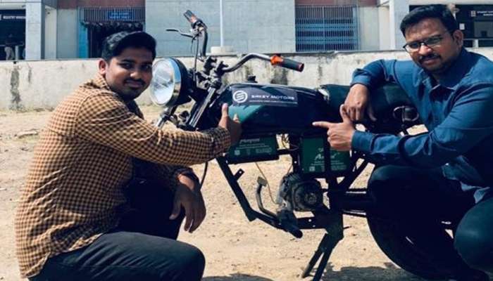 GTU ના વિદ્યાર્થીઓએ પેટ્રોલ બાઈકને બનાવ્યું ઇલેક્ટ્રીક બાઈક, નેશનલ ઈનોવેશન ફેસ્ટીવલમાં મેળવ્યું પ્રથમ સ્થાન