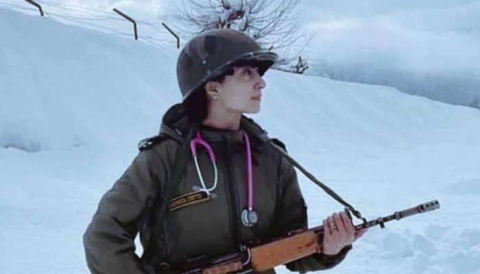 ગળામાં સ્ટેથોસ્કોપ અને હાથમાં બંદૂક, આ છે બોર્ડર પર તહેનાત કેપ્ટન દીપશિખા છેત્રી