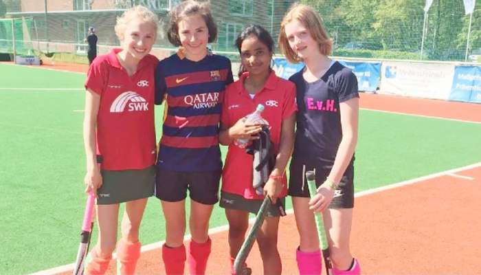 Hockey: પકોડી વેચનાર પિતાની દીકરી બની હોકીની ઈન્ટરનેશનલ ખેલાડી, જાણો સફળતાનું રહસ્ય