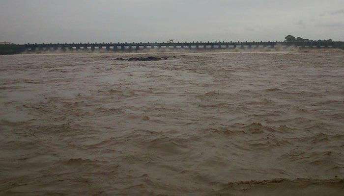 Gujarat માં ભારે વરસાદની ચેતવણી: હથનુર ડેમના 41 દરવાજા ખોલ્યા, તાપીના આ ગામોમાં એલર્ટ જાહેર