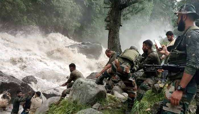 Kishtwar cloudburst Update: અત્યાર સુધીમાં 7 લોકોના મોત, 19 લોકો ગૂમ, 17 ઘાયલ