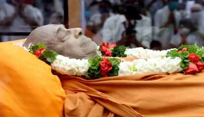 Sokhada Haridham મંદિરના નવા ગાદીપતિ કોણ બનશે? આ નામ છે ચર્ચામાં