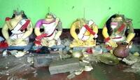 પાકિસ્તાન બાદ બાંગ્લાદેશમાં મંદિરો પર હુમલો, હિન્દુઓની દુકાનો અને ઘરો બળીને ખાક