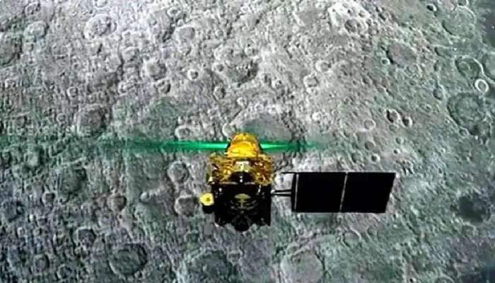 ચંદ્રયાન-2 મિશનની મોટી સફળતા, ઓર્બિટરે ચંદ્ર પર જોયું પાણી 