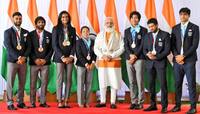 ઓલિમ્પિકમાં ભાગ લેનારા ખેલાડીઓ સાથે PM મોદીએ હળવાશની પળો માણી, કરી આ પ્રેરણાદાયી વાત