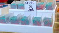  580 રૂપિયામાં એક કિલો 'બચપન કા પ્યાર' અને 9 હજાર રૂપિયામાં વેચાઇ રહ્યું છે ગોલ્ડ!