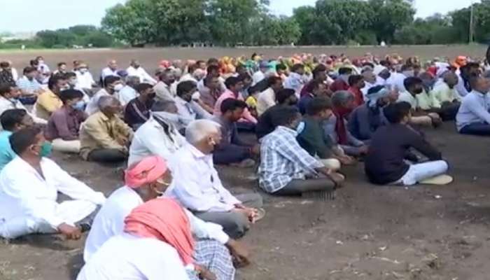 Rajkot: પ્રદૂષણથી પાક નિષ્ફળ, ખેડૂતના આપઘાત બાદ ધોરાજીનું વેગડી ગામ આજે સજ્જડ બંધ