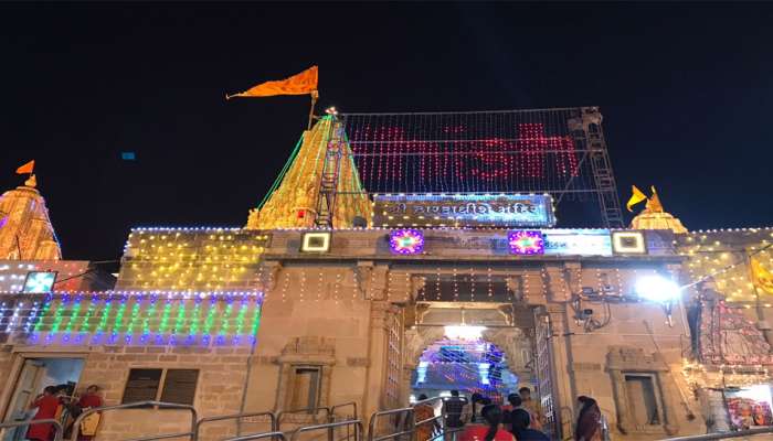 વર્ષમાં માત્ર 2 વખત જ દ્વારકાધીશ આપે છે આ ખાસ દર્શન, જોવા માત્રથી ભવોભવના દુ:ખ દુર થાય છે