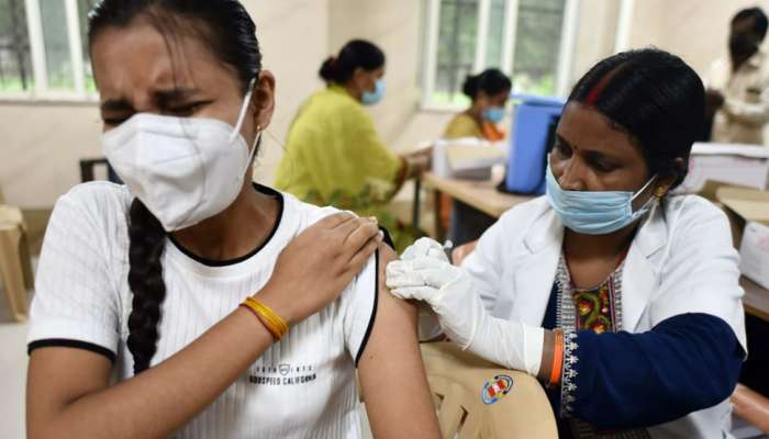 Corona Vaccination: કોરોના રસીકરણમાં ભારતે બનાવ્યો નવો રેકોર્ડ, એક દિવસમાં એક કરોડથી વધુ ડોઝ અપાયા