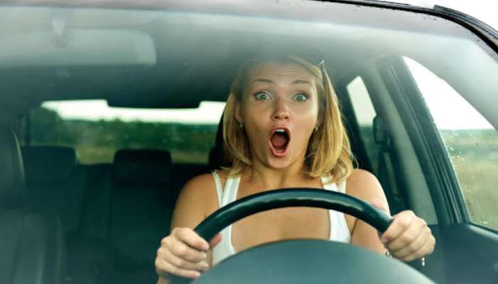 ચાલતી Car ની Brakes ફેલ થઈ જાય તો શું કરવું? આ ઇમરજન્સી Tips હંમેશા તમને કામમાં આવશે