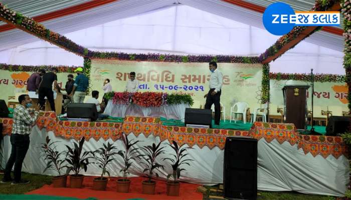 બેનર લાગ્યા બાદ જાહેરાત કરાઈ કે, ‘હવે આવતીકાલે યોજાશે મંત્રીમંડળની શપથવિધિ’