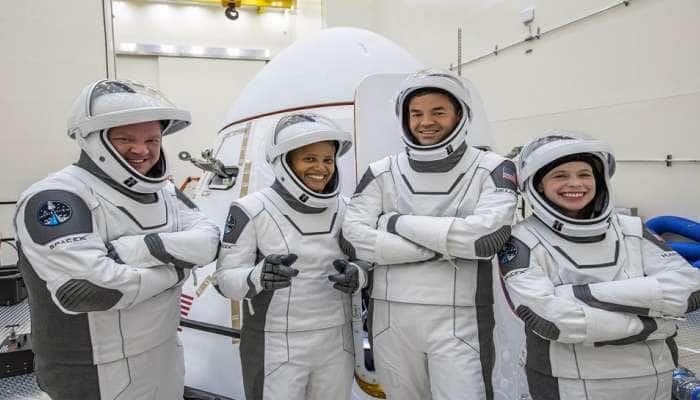 જાણો કોણ છે આ ચાર લોકો, જે અવકાશયાત્રી નથી પરંતુ પૈસાના દમ પર ગયા છે અંતરિક્ષમાં