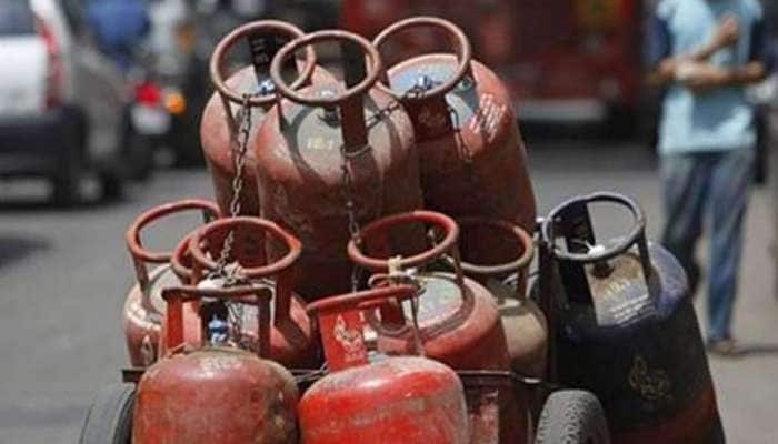 LPG સિલિન્ડર પર મળી રહ્યો છે સૌથી મોટો ફાયદો! આ રીતે ઉઠાવો ઓફરનો લાભ
