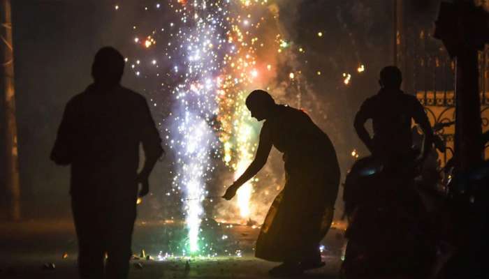 Firecrackers banned on Diwali: દિવાળી પર આ રાજ્યોમાં ફટાકડા બેન, જાણો કયા સ્ટેટમાં શું છે નિયમ, જુઓ યાદી