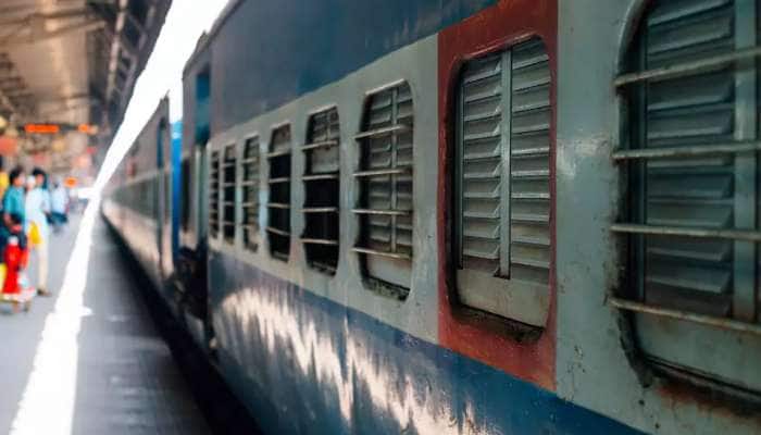 IRCTC: રેલવેમાં કન્ફર્મ ટિકિટ કેન્સલ કરાવતા પહેલા જાણી લો આ નિયમો, બચશે તમારા રૂપિયા