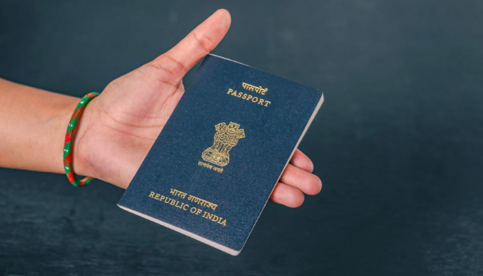 Passport Renew: પાસપોર્ટ રિન્યૂના નિયમો બદલાયા! હવે ઘર બેઠા થઈ જશે કામ, આ સ્ટેપ્સને કરો ફોલો
