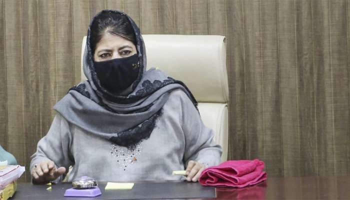 J&K: મહેબૂબા મુફ્તીને ઘરમાં નજરકેદ કરાયા, ભાઈને ED એ મોકલ્યું સમન, પૂછપરછ માટે દિલ્હી બોલાવ્યા