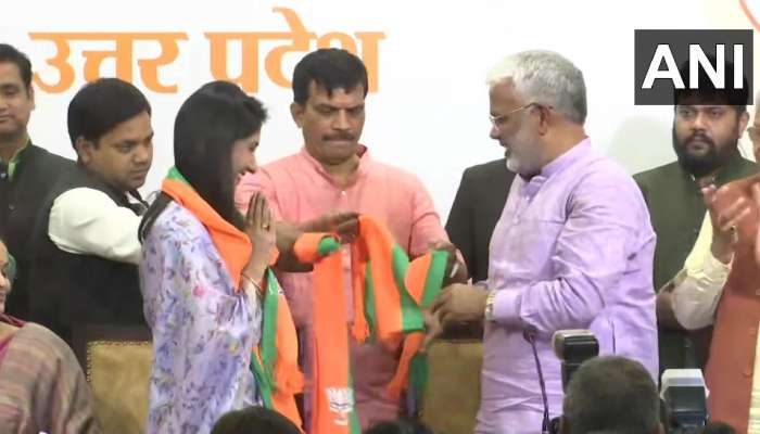 UP Election 2022 : કોંગ્રેસને ઝટકો, સોનિયા ગાંધીના ગઢ રાયબરેલીથી ધારાસભ્ય અદિતિ સિંહ ભાજપમાં સામેલ