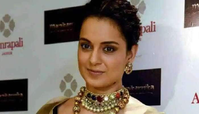 કિસાનોએ અભિનેત્રી Kangana Ranaut ને ઘેરી, માફીની કરી રહ્યાં છે માંગ, જુઓ વીડિયો