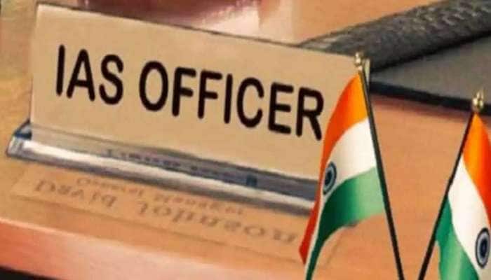 ગુજરાતમાં 7 સિનિયર IAS અધિકારીઓની બદલી, અમદાવાદ મ્યુનિસિપલ કમિશનર બદલાયા