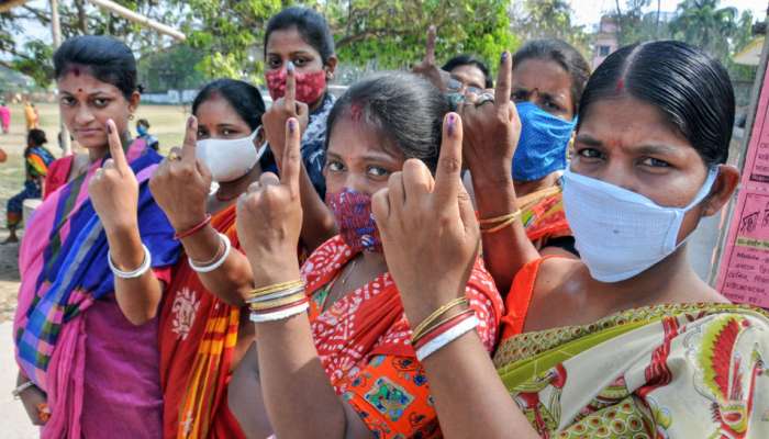UP Election 4th Phase Voting Live: લખીમપુરમાં EVM સાથે છેડછાડ, મશીનમાં નાખ્યું ફેવીક્વિક, સપાનું બટન જ નથી દબાતુ