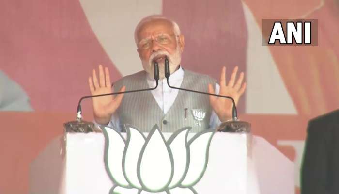 UP Election 2022: પીએમ મોદીનું સપા-કોંગ્રેસ પર નિશાન, કહ્યું- કેટલાક ઘોર પરિવારવાદીઓને પસંદ નથી આવતું ભારતનું પરાક્રમ