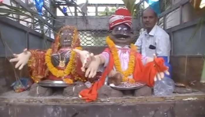 આખુ ભારત હોળી પ્રગટાવે છે, પણ ગુજરાતનું એક ગામ કુંવારી હોળિકાના લગ્ન કરાવે છે 