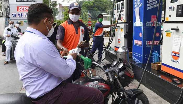 Petrol Diesel Price: સાડા પાંચ મહિના પછી ગુજરાતમાં ફરીથી પેટ્રોલનો ભાવ 100 રૂપિયાને પાર