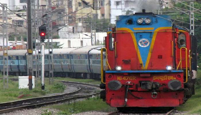 Indian Railway: રેલવે મુસાફરોને મોટો ઝટકો, 15 એપ્રિલથી 50 રૂપિયા સુધી વધશે આ ટ્રેનોનું ભાડું!