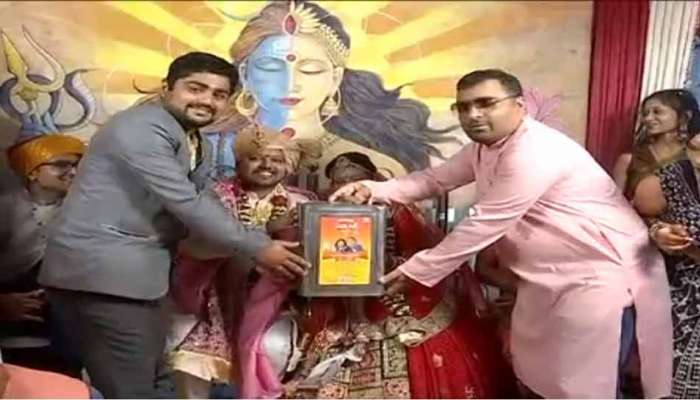લગ્નમાં ગિફ્ટનો ટ્રેન્ડ બદલાયો, મહેમાનો લીંબુ બાદ હવે તેલનો ડબ્બો આપવા લાગ્યા 