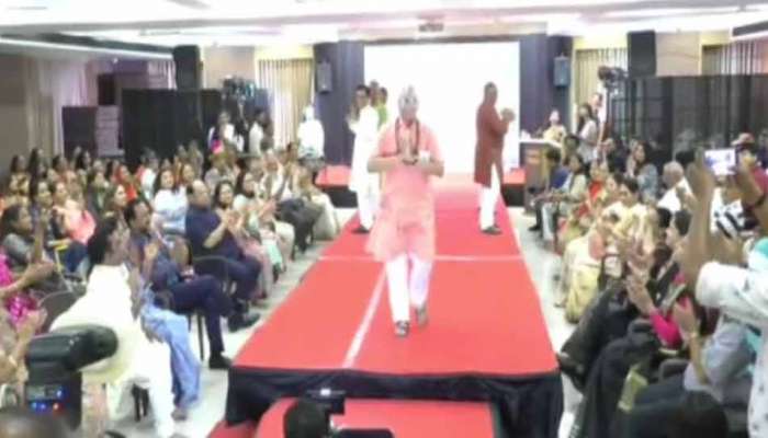 કંઈક નવું કરવામાં ઉંમર ક્યારેય ન જોવી... સુરતમાં વૃદ્ધોએ ફેશન શોમાં રેમ્પવોક કર્યું 