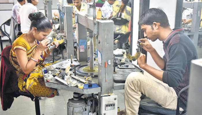 Surat Diamond Industry: સુરતના રત્નકલાકારો માટે આવનારો સમય ખુબ જ વિકટ, અમેરિકાના આ નિર્ણયથી પરિસ્થિતિ કથળી