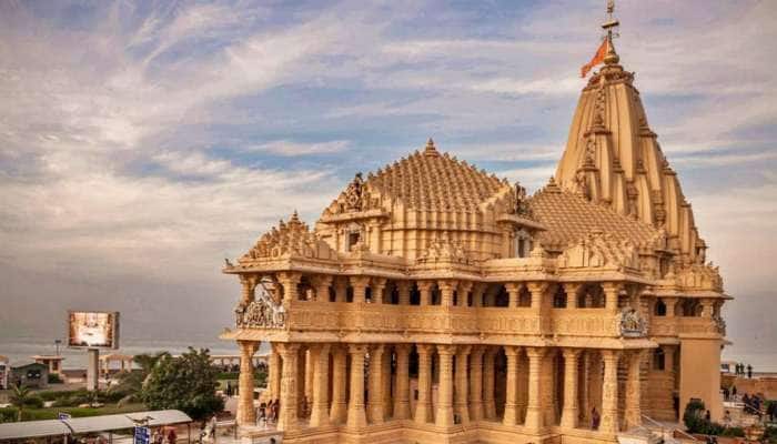 આણંદના મુસ્લિમ યુવકે મોહમ્મદ ગઝનીએ લૂંટેલી સંપત્તિને પાછી લાવવા શરૂ કરી ચળવળ આણંદના મુસ્લિમ યુવકે મોહમ્મદ ગઝનીએ લૂંટેલી સંપત્તિને પાછી લાવવા શરૂ કરી ચળવળ