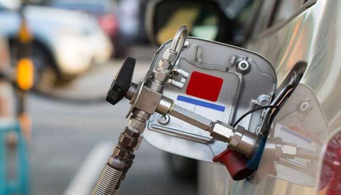 Fuel Price Today LIVE: મોંઘવારીનો વધુ એક કમરતોડ ફટકો, CNGના ભાવમાં ફરી વધારો ઝિંકાયો, જાણો નવો ભાવ