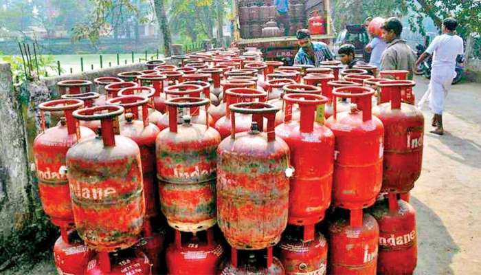 LPG Price Hike: મોંઘવારીની વધુ એક થપાટ, રાંધણ ગેસ સિલિન્ડરના ફરી વધ્યા ભાવ, જાણો લેટેસ્ટ કિંમત