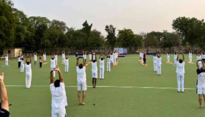 ભારતીય તટરક્ષક દળના જવાનો શારીરિક માનસિક આધ્યાત્મીક રીતે મજબુત બનાવવા યોગ શીબીર ભારતીય તટરક્ષક દળના જવાનો શારીરિક માનસિક આધ્યાત્મીક રીતે મજબુત બનાવવા યોગ શીબીર