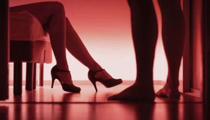 Sex Racket: મોટા ઓનલાઈન સેક્સ રેકેટનો પર્દાફાશ, આ રીતે થતી હતી ડીલ, વિદ્યાર્થીનીઓને જાળમાં ફસાવી કરાવતા 'ગંદુકામ'