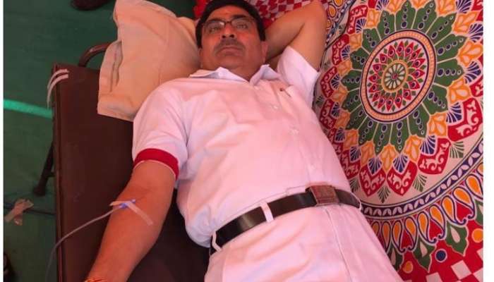 14 જૂન ''વિશ્વ રક્તદાન દિવસ'': રાજકોટના ગૌ પ્રેમી પૂર્વ સાંસદ ડૉ. વલ્લભ કથીરિયાએ 130મી વખત કર્યું રક્તદાન