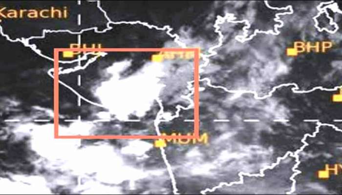 ગુજરાતના આકાશમાં વાદળો મંડરાયા, ભારે વરસાદની છે આગાહી, સૌરાષ્ટ્ર તરફ સૌથી વધુ વાદળો ગુજરાતના આકાશમાં વાદળો મંડરાયા, ભારે વરસાદની છે આગાહી, સૌરાષ્ટ્ર તરફ સૌથી વધુ વાદળો