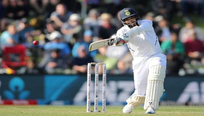 IND vs ENG: આ ગુજરાતીએ અંગ્રેજ બોલરના છોતરા કાઢી નાખ્યા, બનાવ્યો વર્લ્ડ રેકોર્ડ IND vs ENG: આ ગુજરાતીએ અંગ્રેજ બોલરના છોતરા કાઢી નાખ્યા, બનાવ્યો વર્લ્ડ રેકોર્ડ