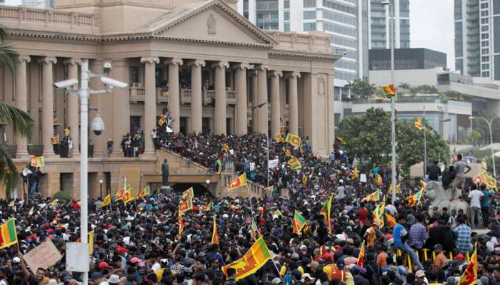 Sri Lanka Crisis: શ્રીલંકા સંકટ વચ્ચે આર્મી ચીફ આવ્યા સામે, પ્રદર્શનકારીઓને કરી આ મોટી અપીલ