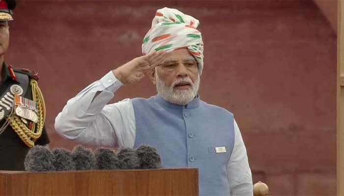 લાલ કિલ્લાની પ્રાચીર પરથી PM એ રજૂ કરી આગામી 25 વર્ષની બ્લ્યૂ પ્રિન્ટ, લીધા આ 5 પ્રણ